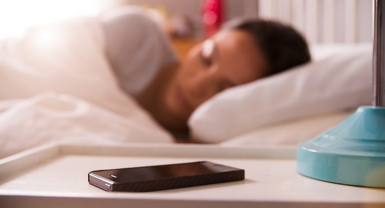 dormire con il cellulare vicino