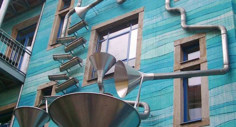 edificio che suona Germania