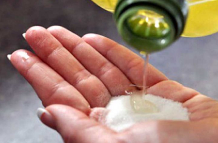 Olio d'oliva e bicarbonato di sodio