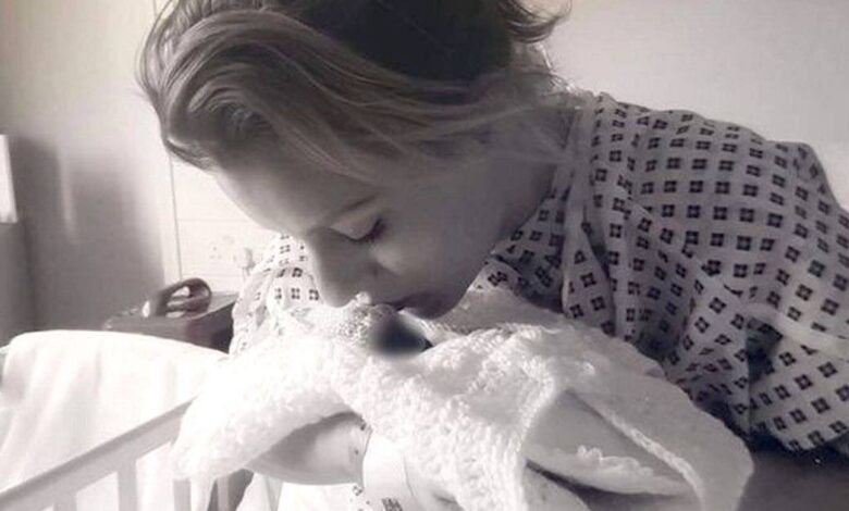 bambina morta madre