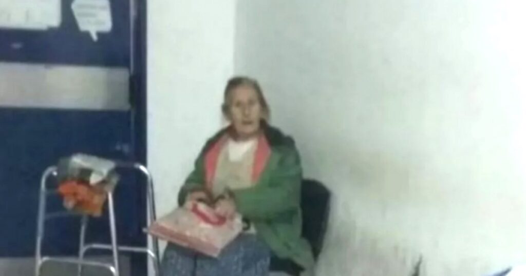 Nonna di 84 anni costretta a dormire in strad